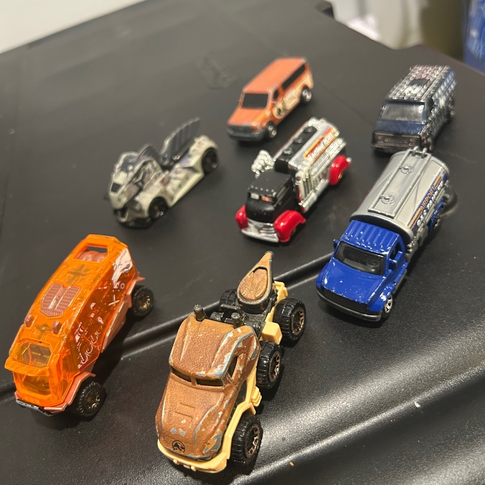 Lot of 7 Assorted Toy Cars Set - matchbox Hot wheels